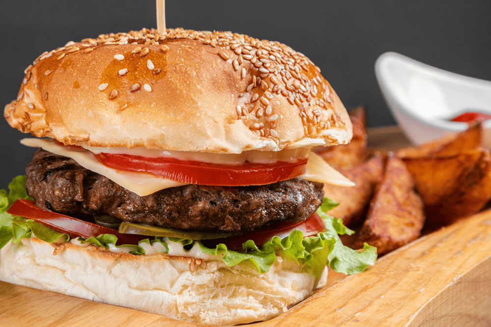Burger prices in Hanoi are flexible, from a few tens of thousands to a few hundred thousand (Source: Pexels)